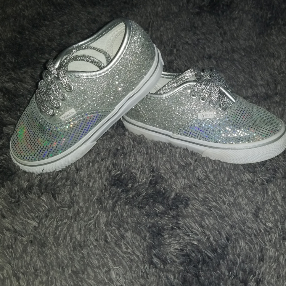 Toddler girl sneaker